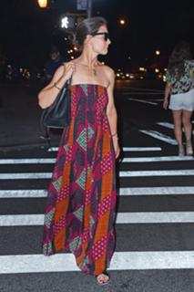 Katie Holmes feet photo thumbnail