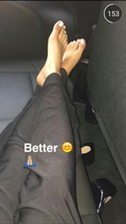 Chantel Jeffries feet photo thumbnail