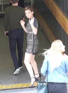 Kate Mara feet photo thumbnail