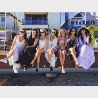 Ashley Tisdale feet photo thumbnail