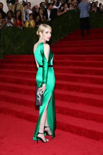 Emma Roberts feet photo thumbnail