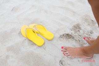 Cristina Ferreira feet photo thumbnail