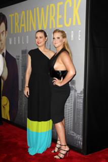 Amy Schumer feet photo thumbnail