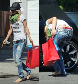 AnnaLynne McCord feet photo thumbnail