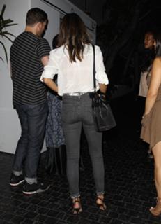 Jamie Chung feet photo thumbnail