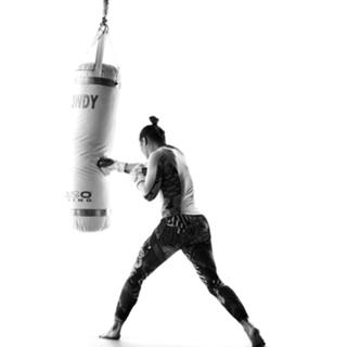Ronda Rousey feet photo thumbnail