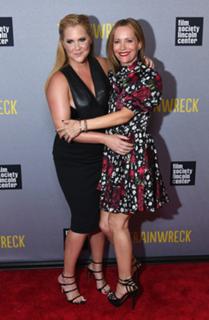 Amy Schumer feet photo thumbnail