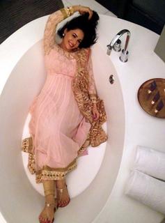 Mandy Takhar feet photo 1