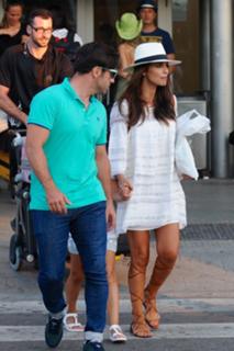 Paula Echevarría feet photo thumbnail