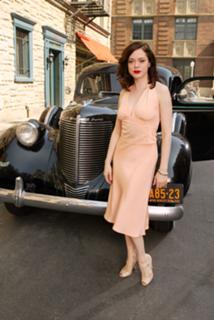 Rose McGowan feet photo thumbnail