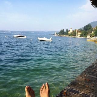 Irina Shayk feet photo thumbnail