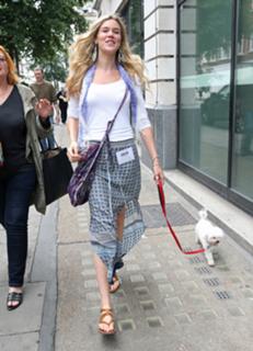 Joss Stone feet photo thumbnail
