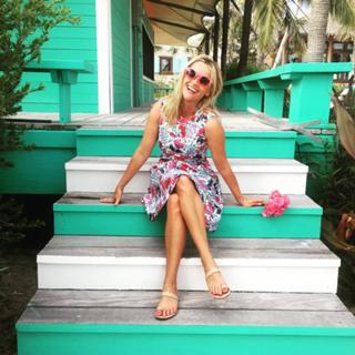 Reese Witherspoon feet photo thumbnail
