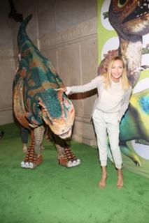 Uma Thurman feet photo thumbnail
