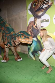 Uma Thurman feet photo thumbnail