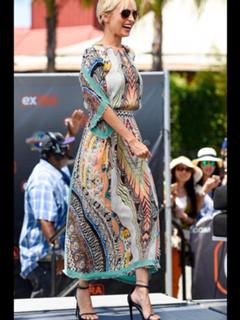 Nicole Richie feet photo thumbnail