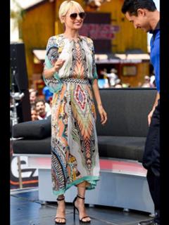 Nicole Richie feet photo thumbnail