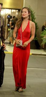 Olivia Wilde feet photo thumbnail