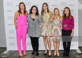 Melissa Joan Hart feet photo thumbnail