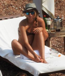 Maria Sharapova feet photo thumbnail