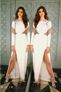 Taylor Hill feet photo thumbnail