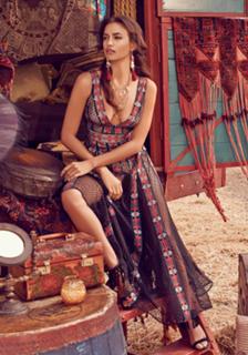 Irina Shayk feet photo thumbnail