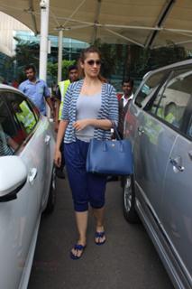 Raai Laxmi feet photo thumbnail