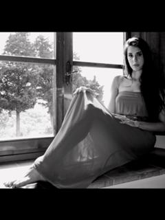 Valentina Vignali feet photo thumbnail