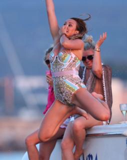 Charlotte Crosby feet photo thumbnail