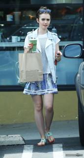 Lily Collins feet photo thumbnail