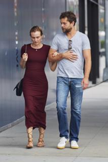 Diane Kruger feet photo thumbnail