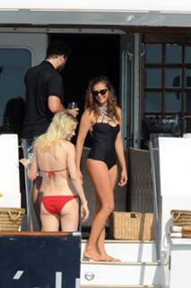 Nina Dobrev feet photo thumbnail