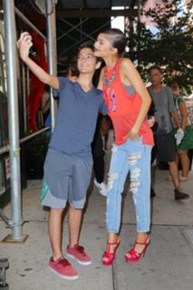 Zendaya feet photo thumbnail