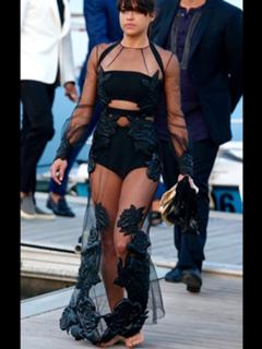 Michelle Rodriguez feet photo thumbnail