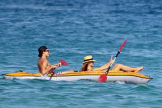 Heidi Klum feet photo thumbnail