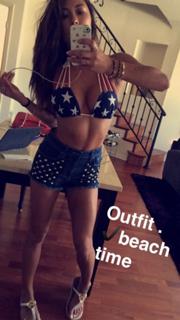 Arianny Celeste feet photo thumbnail