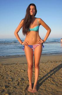 Valentina Vignali feet photo thumbnail
