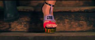 Demi Lovato feet photo thumbnail