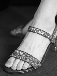 Blanca Suárez feet photo thumbnail