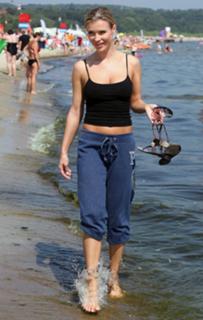 Joanna Krupa feet photo thumbnail