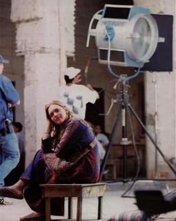 Kate Winslet feet photo thumbnail