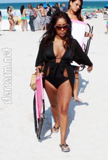 Nicole Polizzi feet photo thumbnail