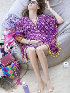 Lisa Snowdon feet photo thumbnail