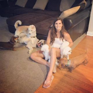 Danica Patrick feet photo thumbnail