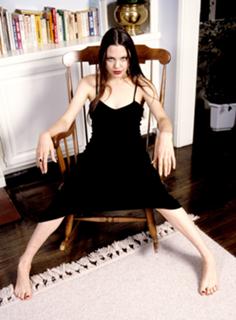Angelina Jolie feet photo thumbnail