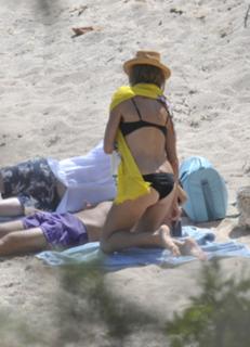 Heidi Klum feet photo thumbnail