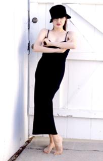 Angelina Jolie feet photo thumbnail