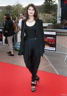 Gemma Arterton feet photo thumbnail