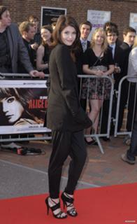 Gemma Arterton feet photo thumbnail
