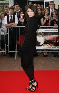 Gemma Arterton feet photo thumbnail